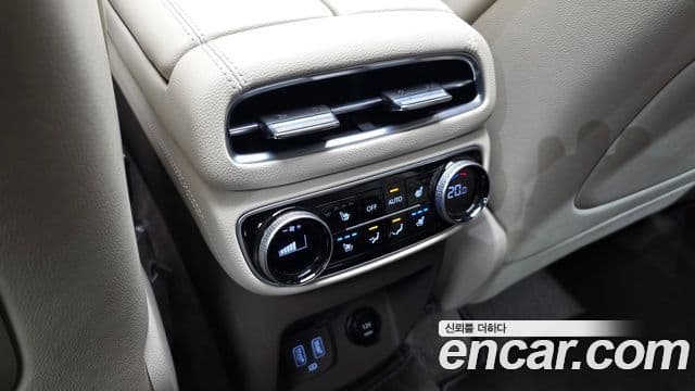 Genesis GV80 2021 — Şəkil 19/20