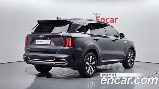 Kia Sorento 2022 — ფოტო 2/20