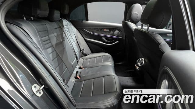 Mercedes-Benz E-Class 2020 — ფოტო 12/20