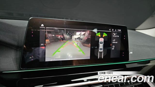 BMW 5 Series 2019 — Şəkil 15/20