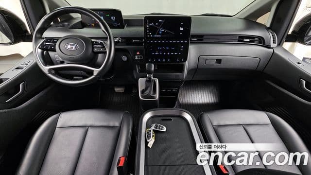 Hyundai Staria 2022 — фото 7 из 20