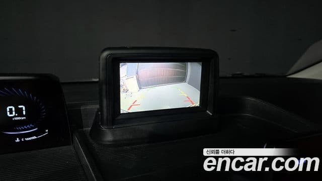 Hyundai Staria 2021 — фото 17 из 20