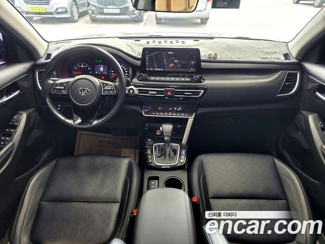 Kia Seltos 2019 — фото 19 из 20