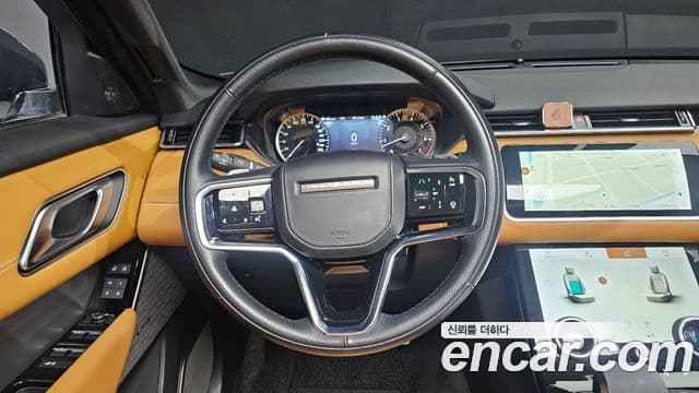Land Rover Range Rover Velar 2022 — ფოტო 13/20