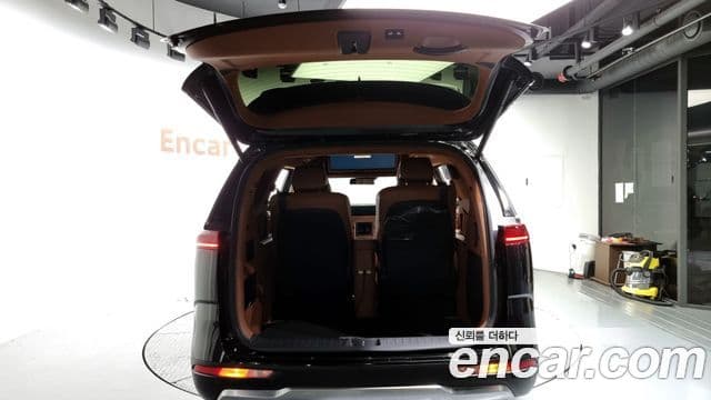 Kia Carnival 2021 — Photo 9/20