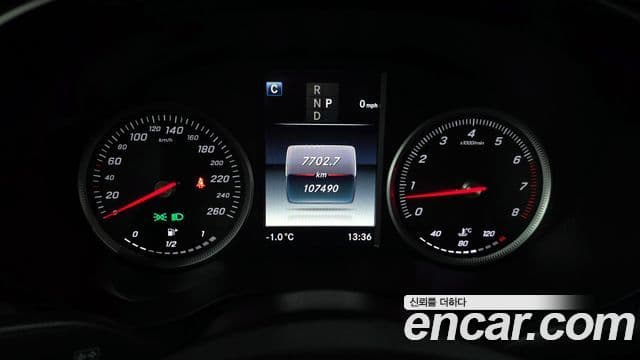 Mercedes-Benz GLC-Class 2019 — ფოტო 8/20