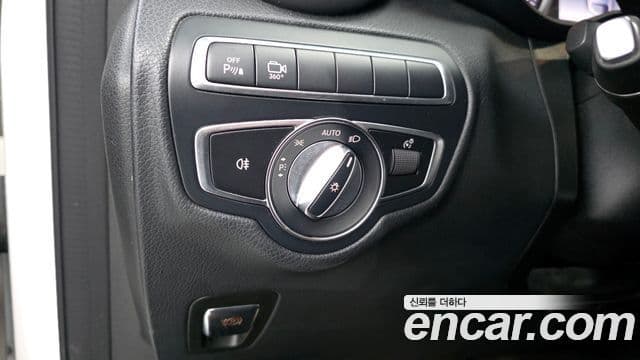 Mercedes-Benz GLC-Class 2019 — ფოტო 18/20