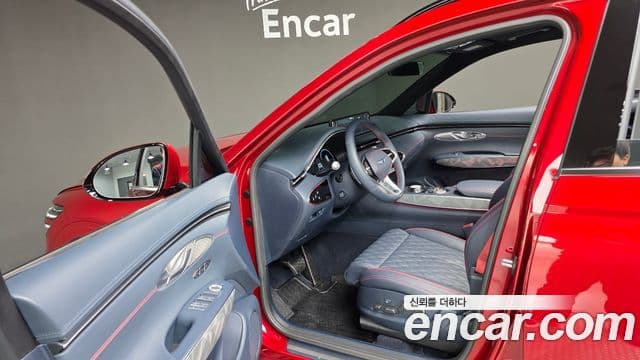 Genesis GV70 2022 — ფოტო 13/20