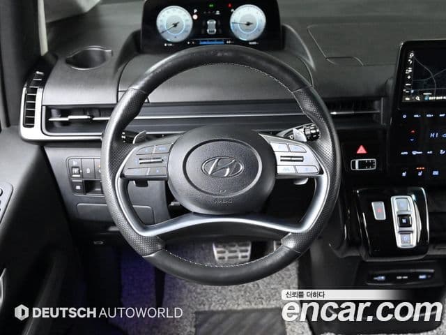 Hyundai Staria 2022 — ფოტო 13/20