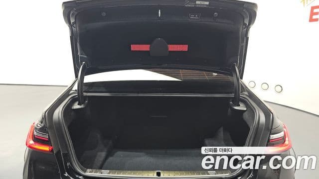 BMW 7 Series 2019 — Şəkil 20/20