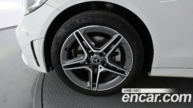 Mercedes-Benz C-Class 2020 — фото 4 из 20