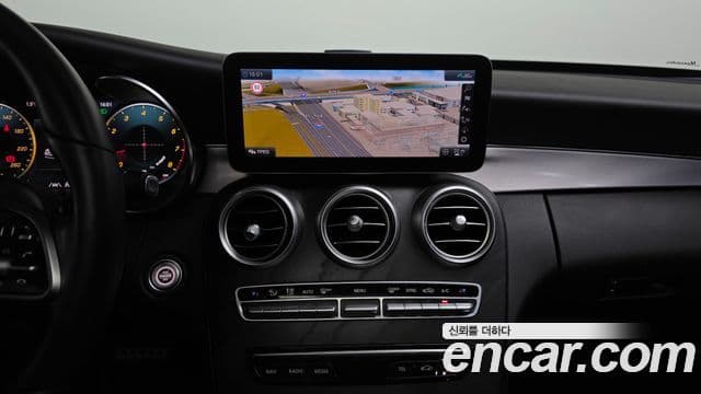 Mercedes-Benz C-Class 2020 — фото 14 из 20