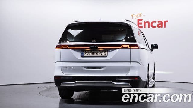Kia Carnival 2022 — Фото 4/20