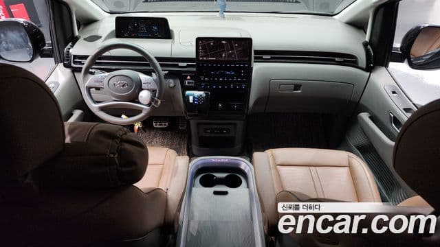 Hyundai Staria 2023 — ფოტო 7/20
