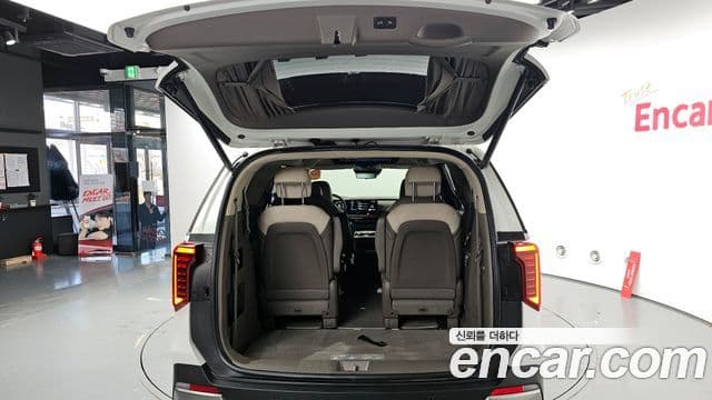 Kia Carnival 2024 — Şəkil 20/20