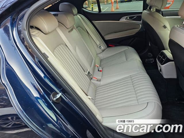 Genesis G70 2021 — ფოტო 12/20
