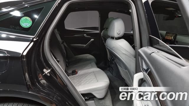 Audi SQ5 2023 — ფოტო 14/20