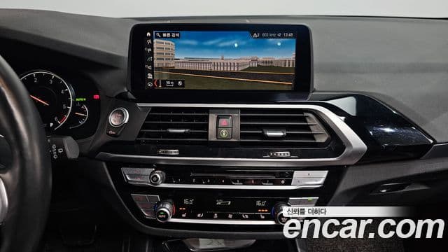BMW X3 2018 — Şəkil 14/20