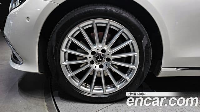 Mercedes-Benz E-Class 2022 — фото 4 из 20