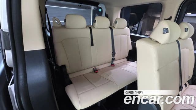 Hyundai Staria 2022 — Photo 3/29