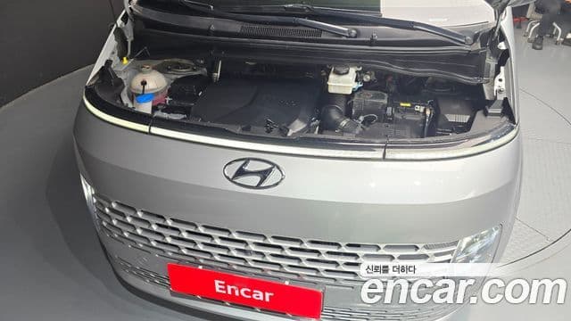 Hyundai Staria 2022 — Photo 27/29