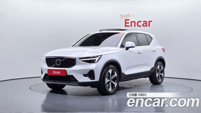 Volvo XC40 2024 — Şəkil 1/20