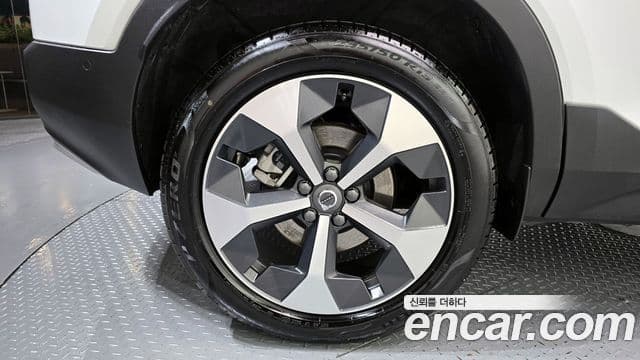 Volvo XC40 2024 — Şəkil 5/20