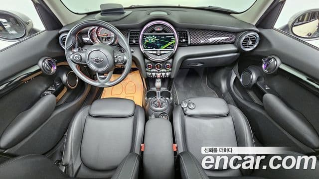 Mini Cooper S 2018 — Фото 7/20