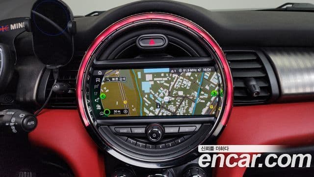 Mini Cooper S 2019 — Фото 14/20