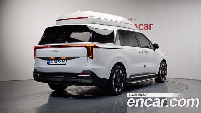 Kia Carnival 2024 — фото 2 из 20