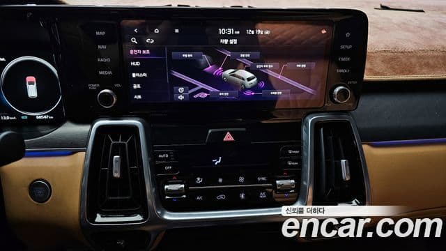 Kia Sorento 2022 — ფოტო 15/20
