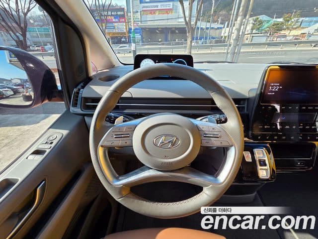 Hyundai Staria 2021 — ფოტო 12/20