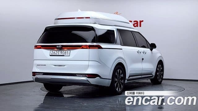 Kia Carnival 2021 — ფოტო 2/20