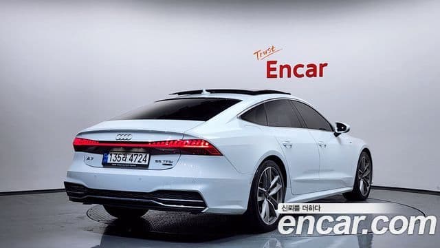 Audi A7 2020 — Фото 2/20