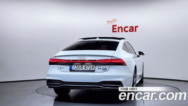 Audi A7 2020 — Фото 4/20