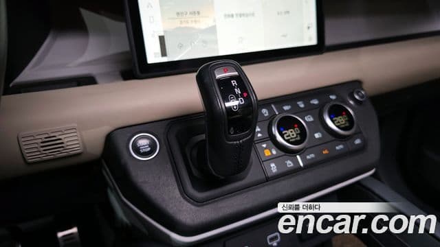 Land Rover Defender 2022 — ფოტო 9/20