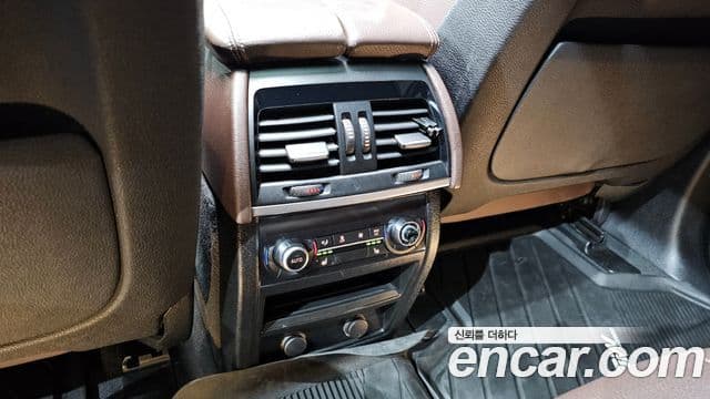 BMW X5 2018 — Photo 2/20