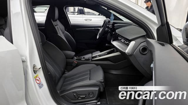 Audi A3 2023 — Şəkil 11/20