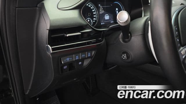Genesis Electrified G80 2021 — Şəkil 17/20