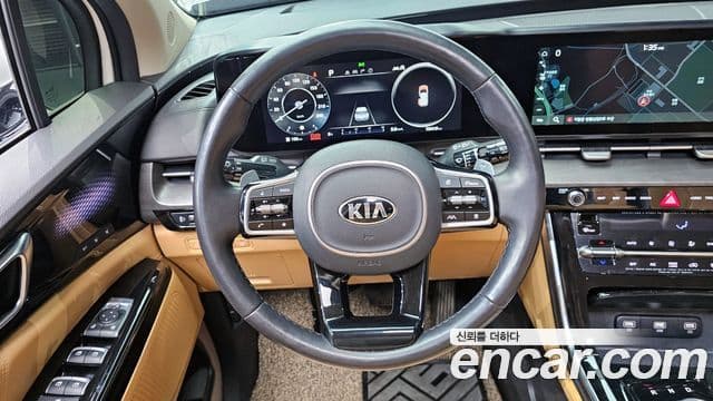 Kia Carnival 2020 — ფოტო 13/20