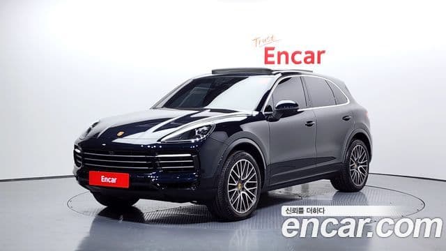 Porsche Cayenne 2021 — ფოტო 1/20
