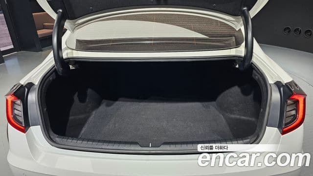 Hyundai Sonata Hybrid 2019 — Photo 17/20