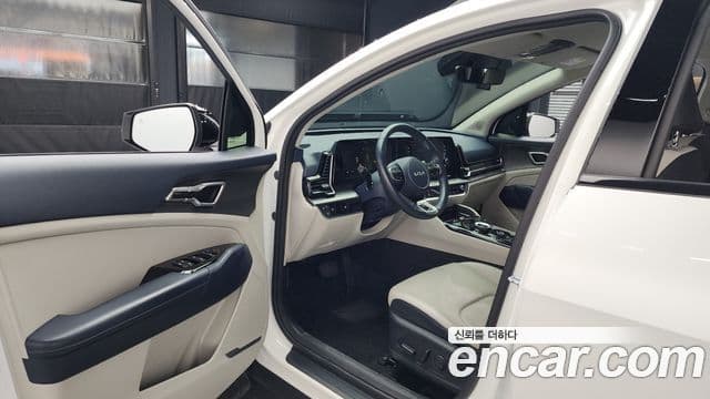 Kia Sportage 2022 — ფოტო 9/20