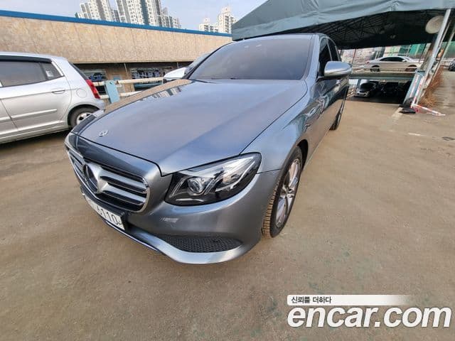 Mercedes-Benz E-Class 2018 — Фото 3/20