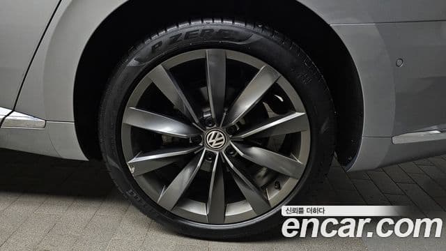 Volkswagen Arteon 2020 — ფოტო 5/20