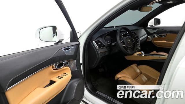 Volvo XC90 2022 — Şəkil 10/20