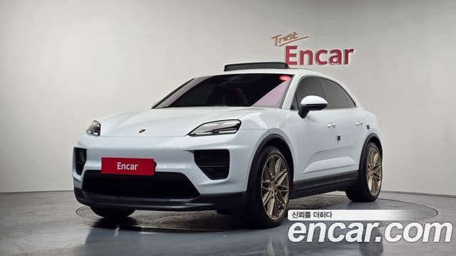 Porsche Macan EV 2025 — Şəkil 10/20