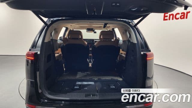 Kia Carnival 2021 — фото 20 из 20