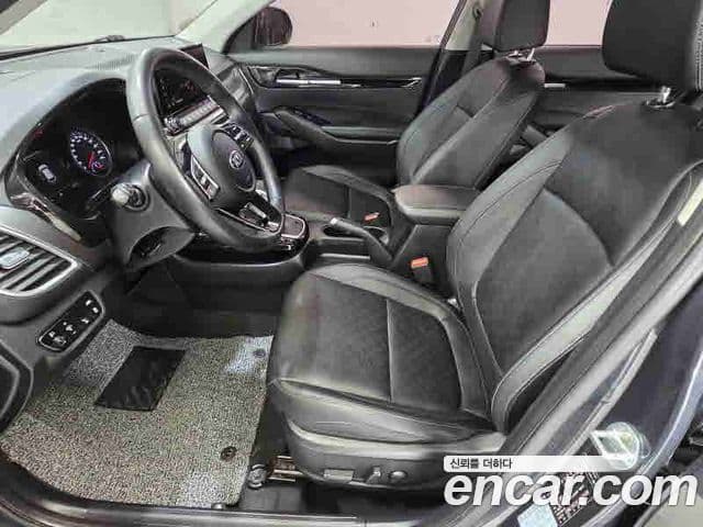 Kia Seltos 2020 — Фото 17/19