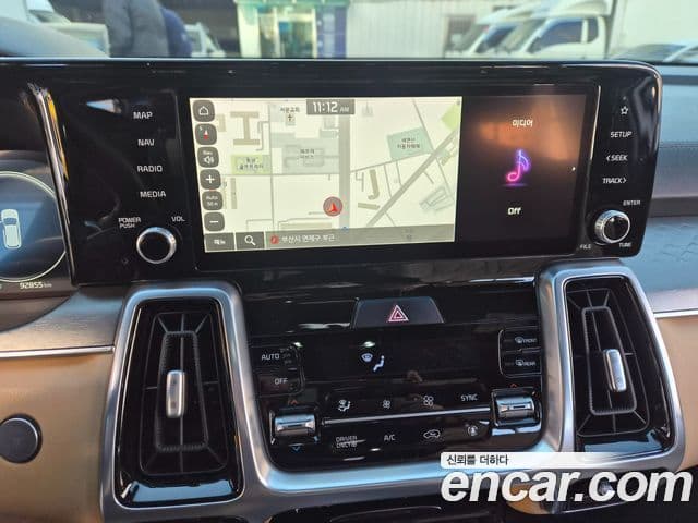 Kia Sorento 2022 — Şəkil 15/20